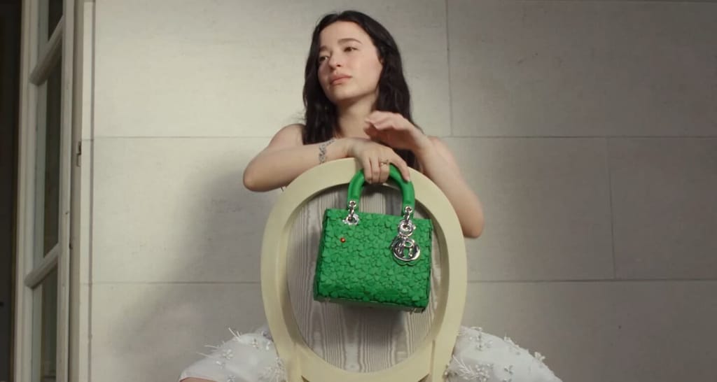 584 ディオール  ショルダーバッグ レディディオール DIOR | レディディオール|ウィメンズレザーグッツ｜ディオール公式