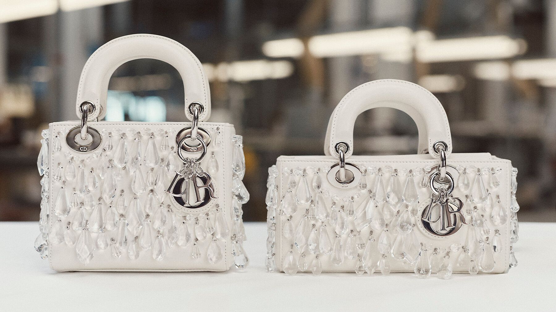ら*送様 Christian Dior DIOR | 「レディ ディオール トランスペアレント ドロップ」 - news