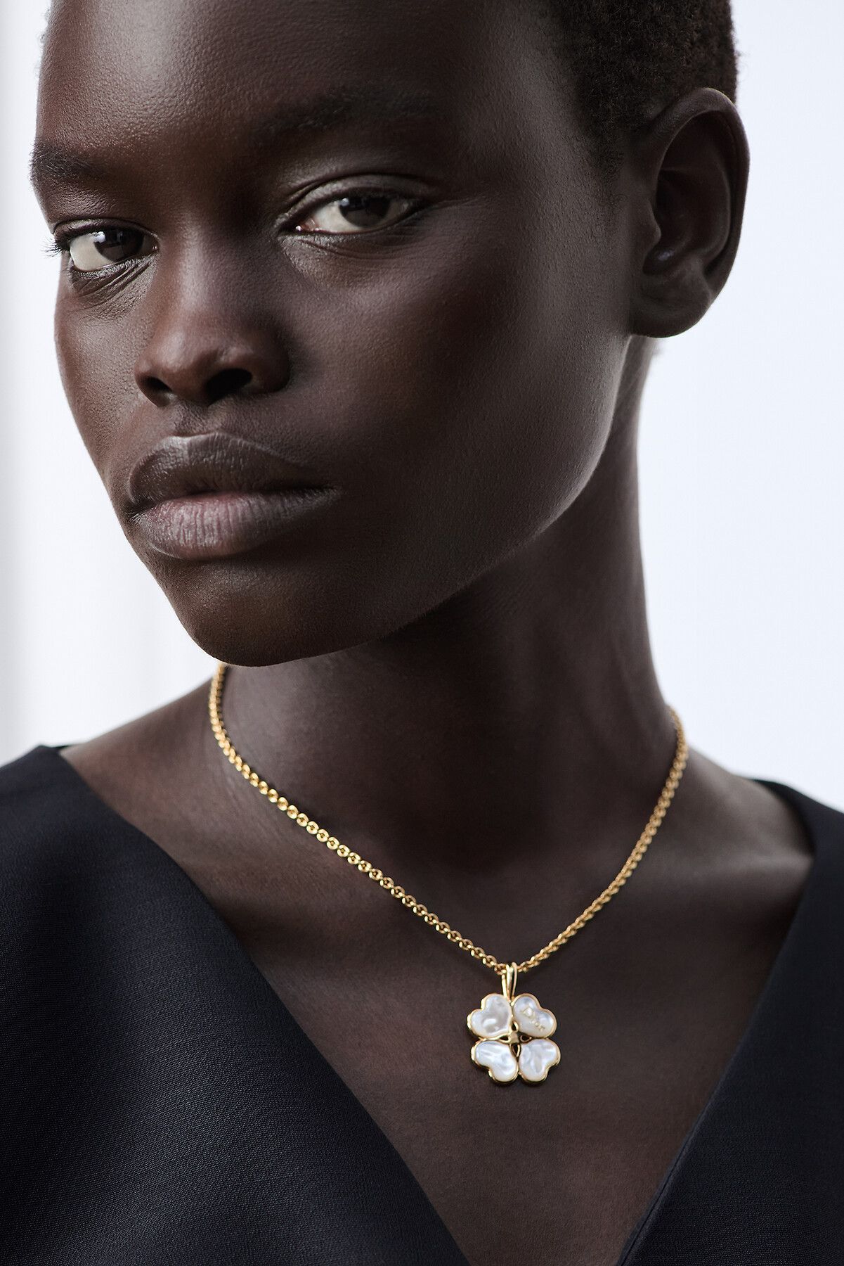 Designer Necklaces for Women: Pendant | DIOR