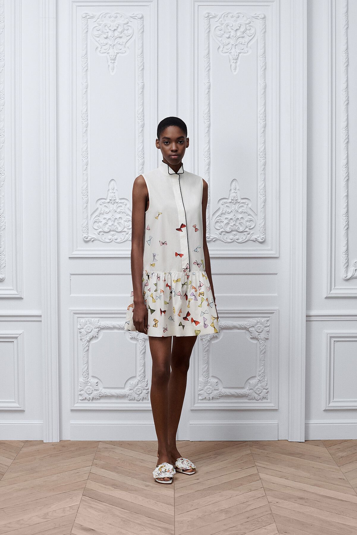 Designer Dresses & Gowns | DIOR