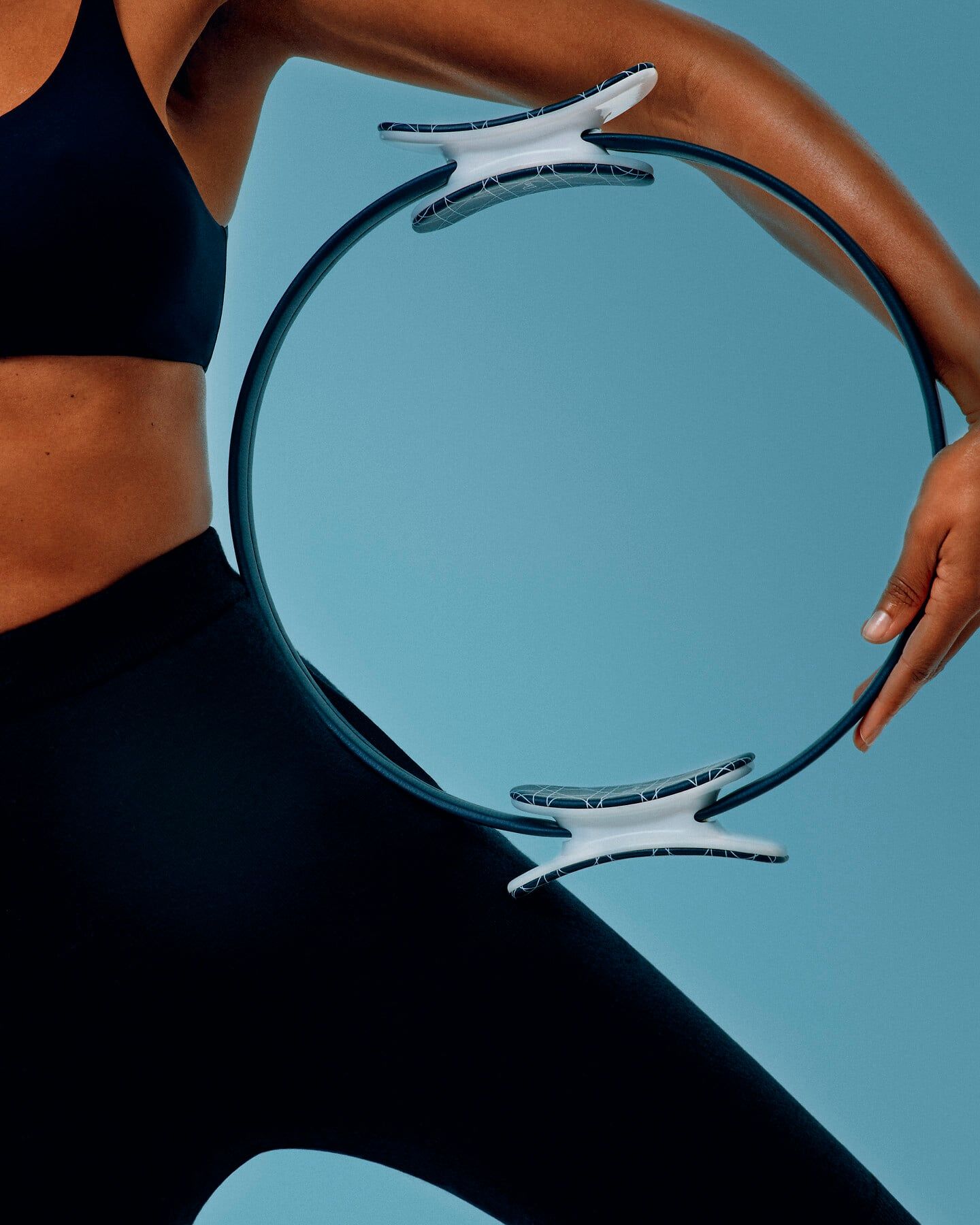 激レア　ディオール　DIOR フィットネスセット　ダンベル　ウッド DIOR | Haute Wellness Dior - news-savoir-faire - Fashion & Accessories