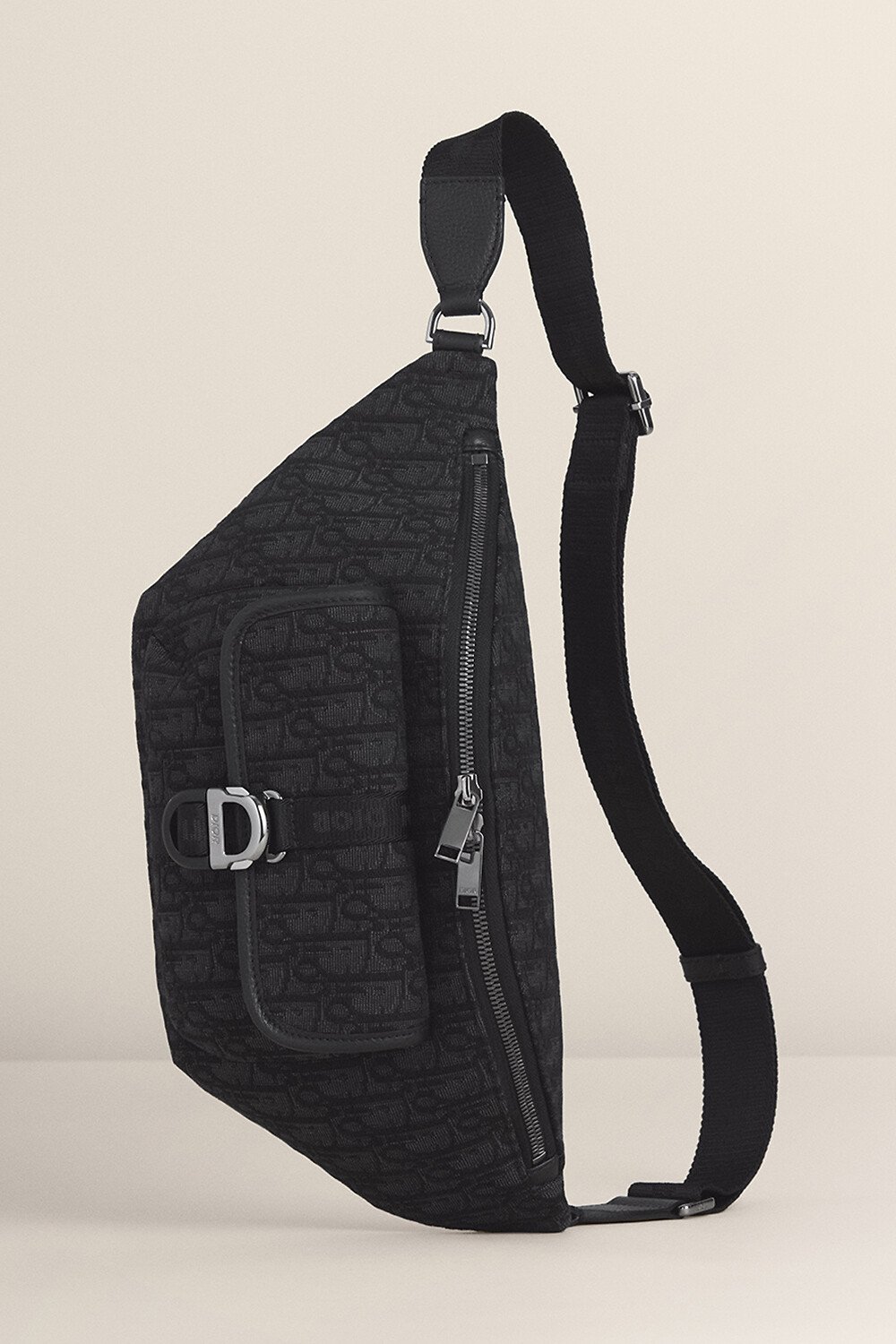 Dior 8 腰包 aria_man_viewcode_e01