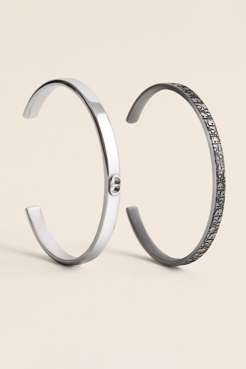 Dior Oblique 手镯套装 aria_man_viewcode_e01