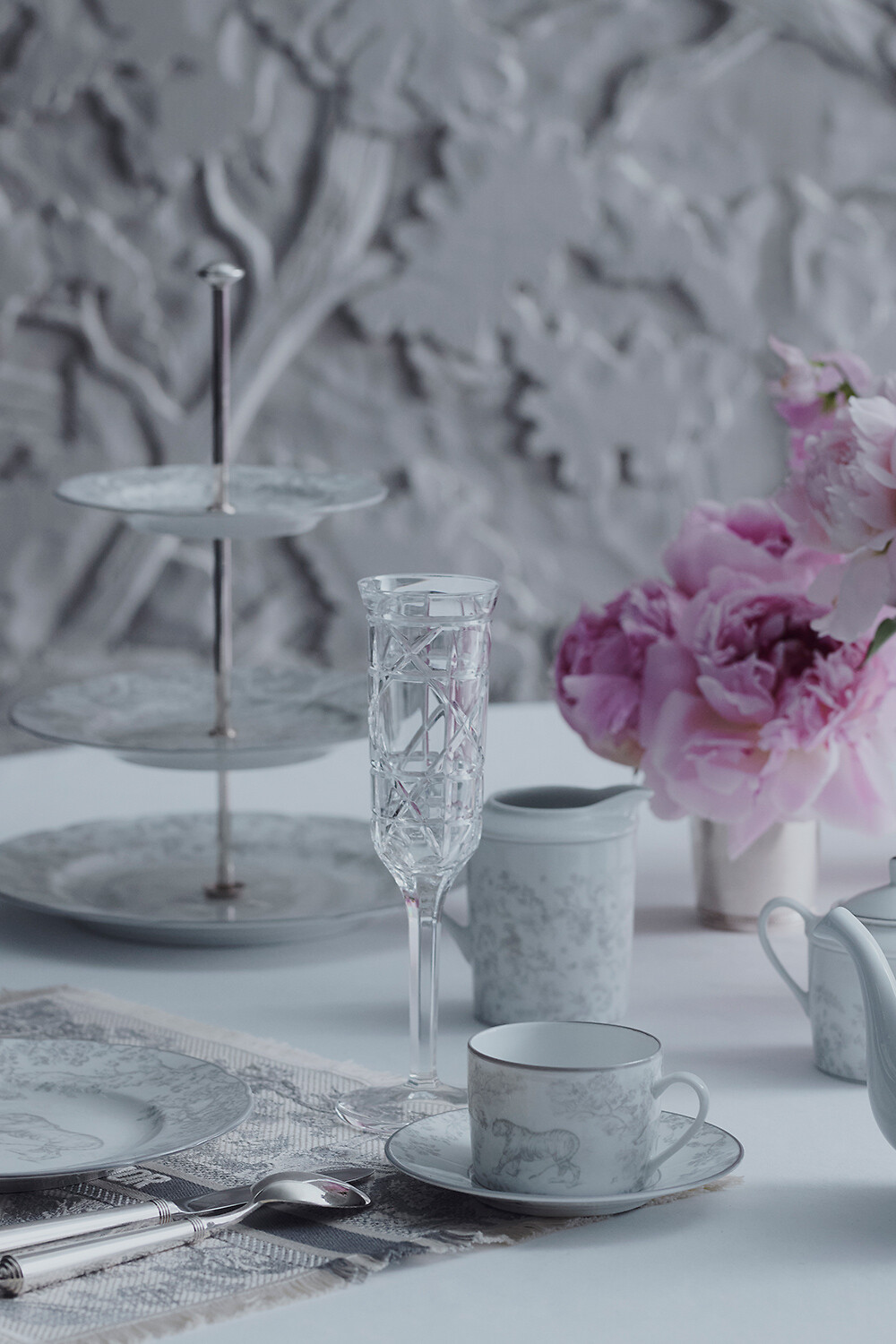 Teacup Gray Toile de Jouy 