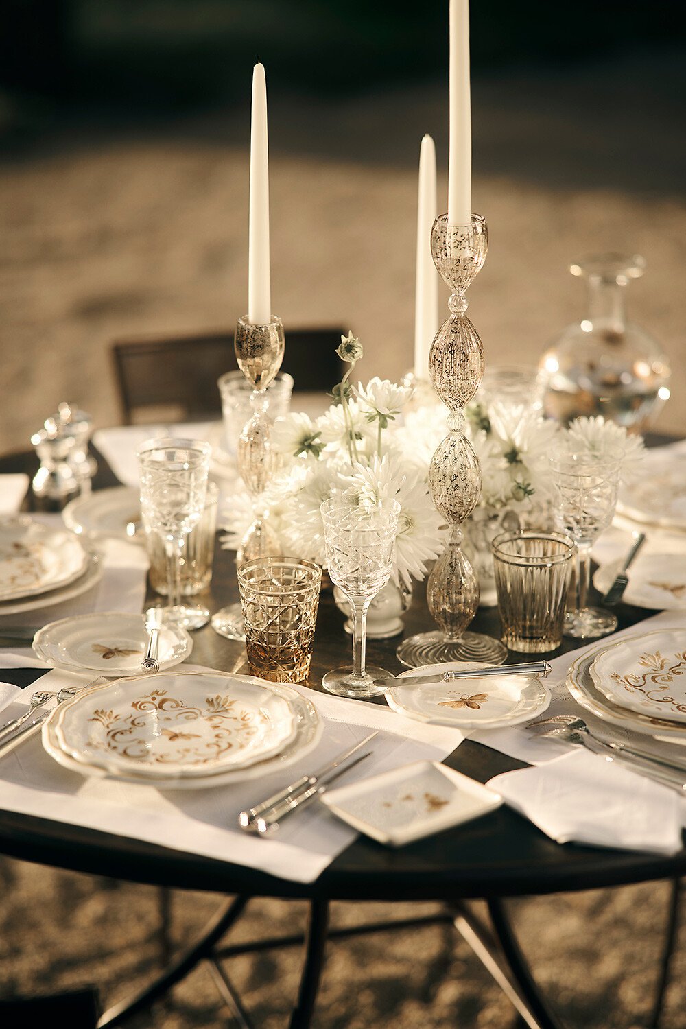 Large Candle Holder aria_woman_viewcode_e01