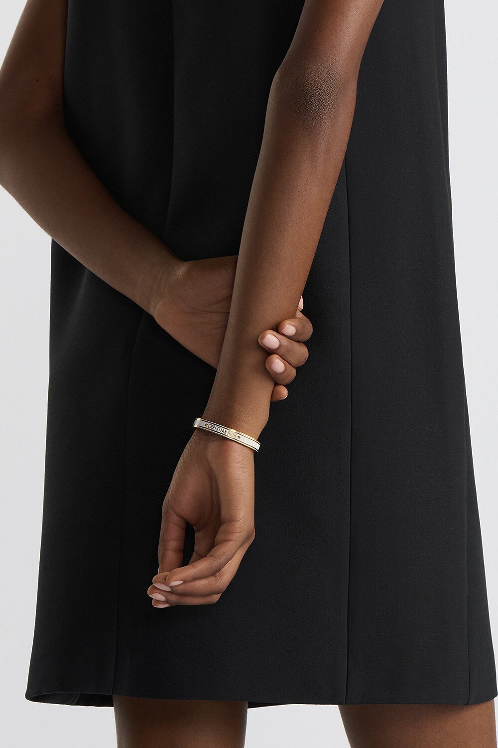 Christian Dior ブレスレット バングル シグネチャー B2653WOMVE 楽天市場】【10%ポイントバック 7/21 10時～7/24 10時