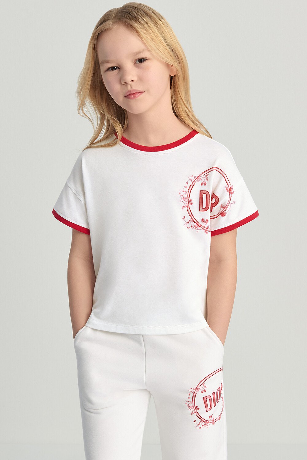 Dior ホワイト Tシャツ サイズ13 キッズ レディース Dior ホワイト Tシャツ サイズ13 - メルカリ