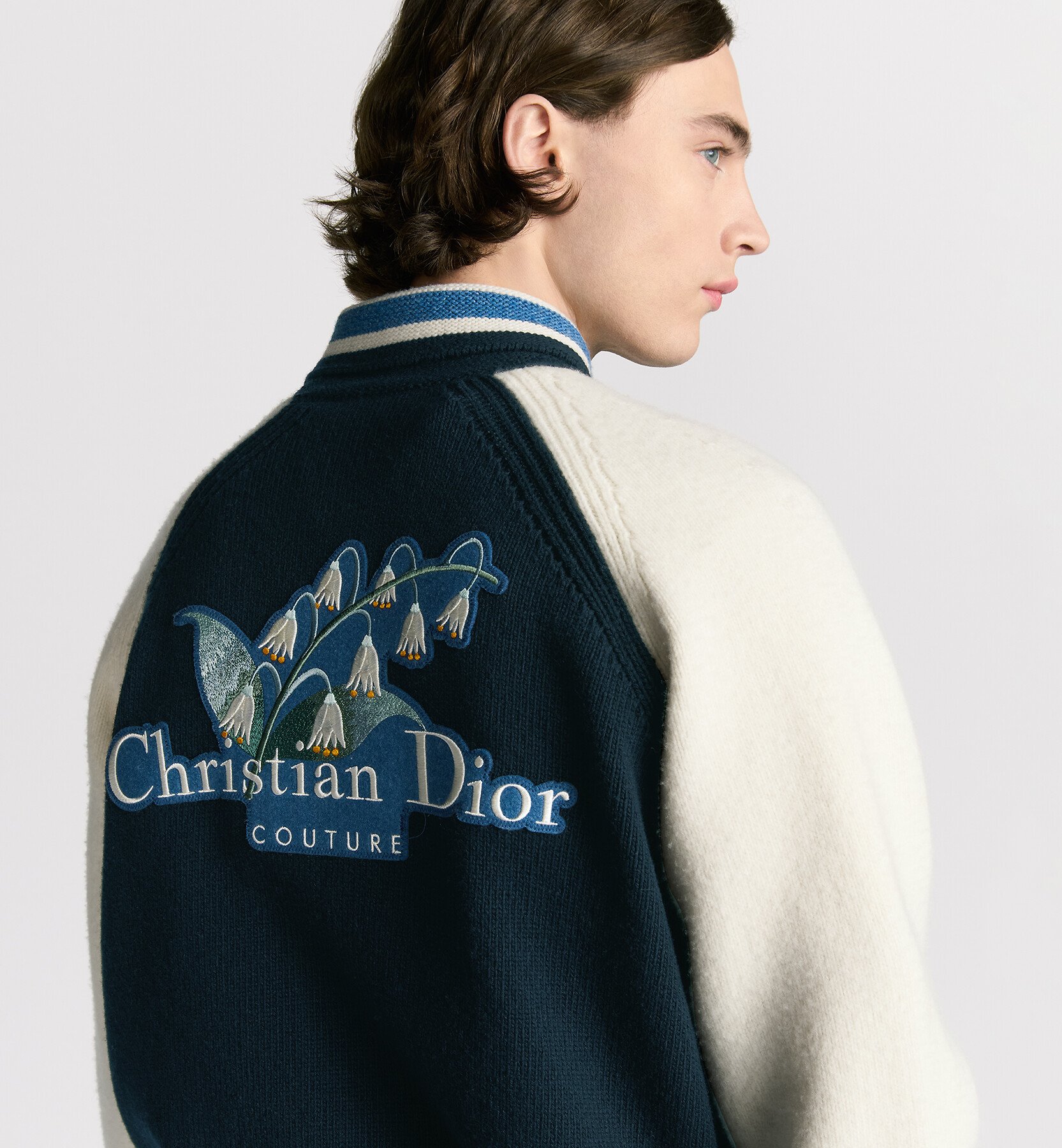 Cárdigan universitario Christian Dior Couture Lily of the Valley aria_man_viewcode_e01