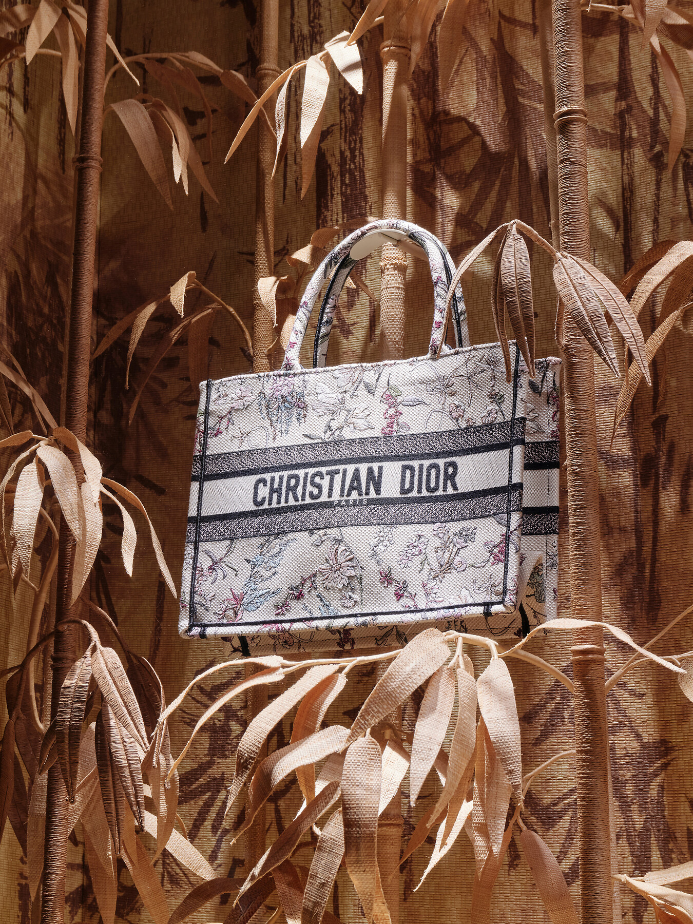 DIOR | フォール 2025 ポップアップを開催 - news-savoir-faire