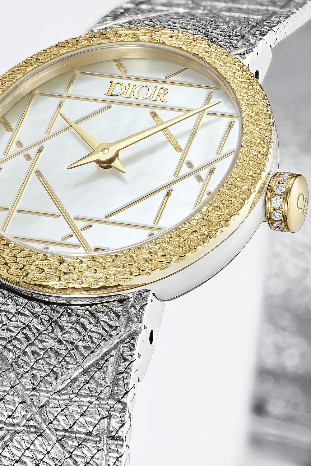 CHRISTIAN DIOR クリスチャンディオール デイト QZホワイト文字