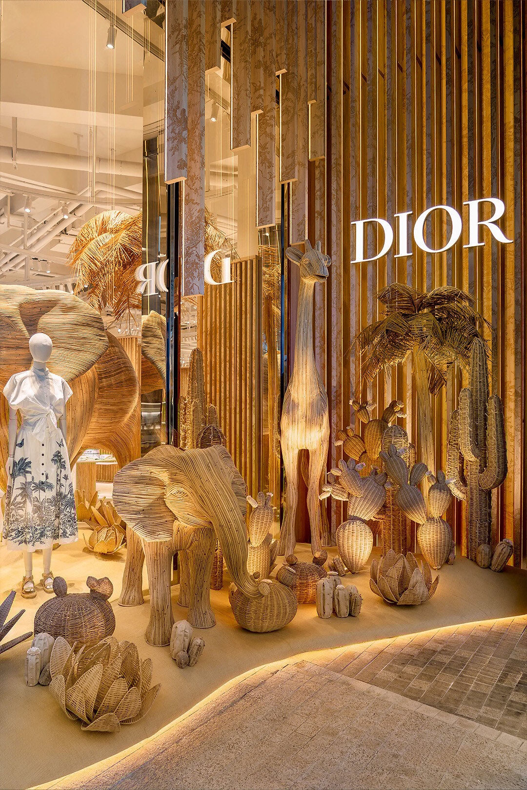 DIOR | folder-news-and-events - news-savoir-faire - Fashion
