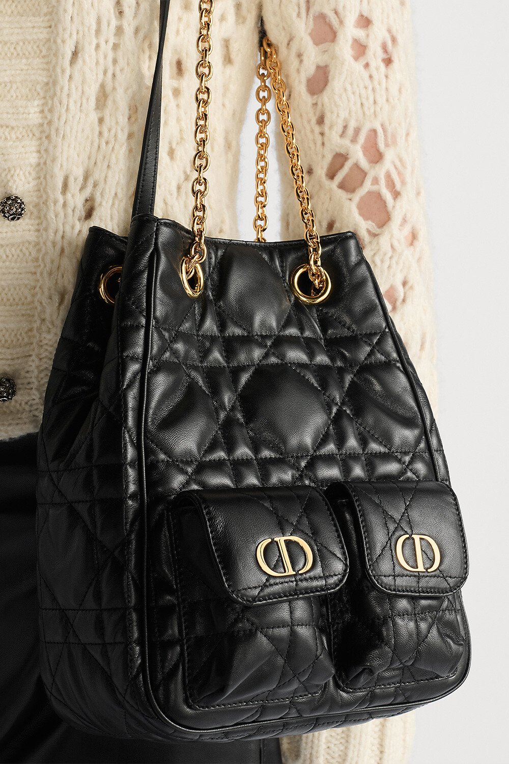 Dior Caro 미디엄 멀티캐리 체인 백팩 블랙 매크로까나쥬 양가죽 