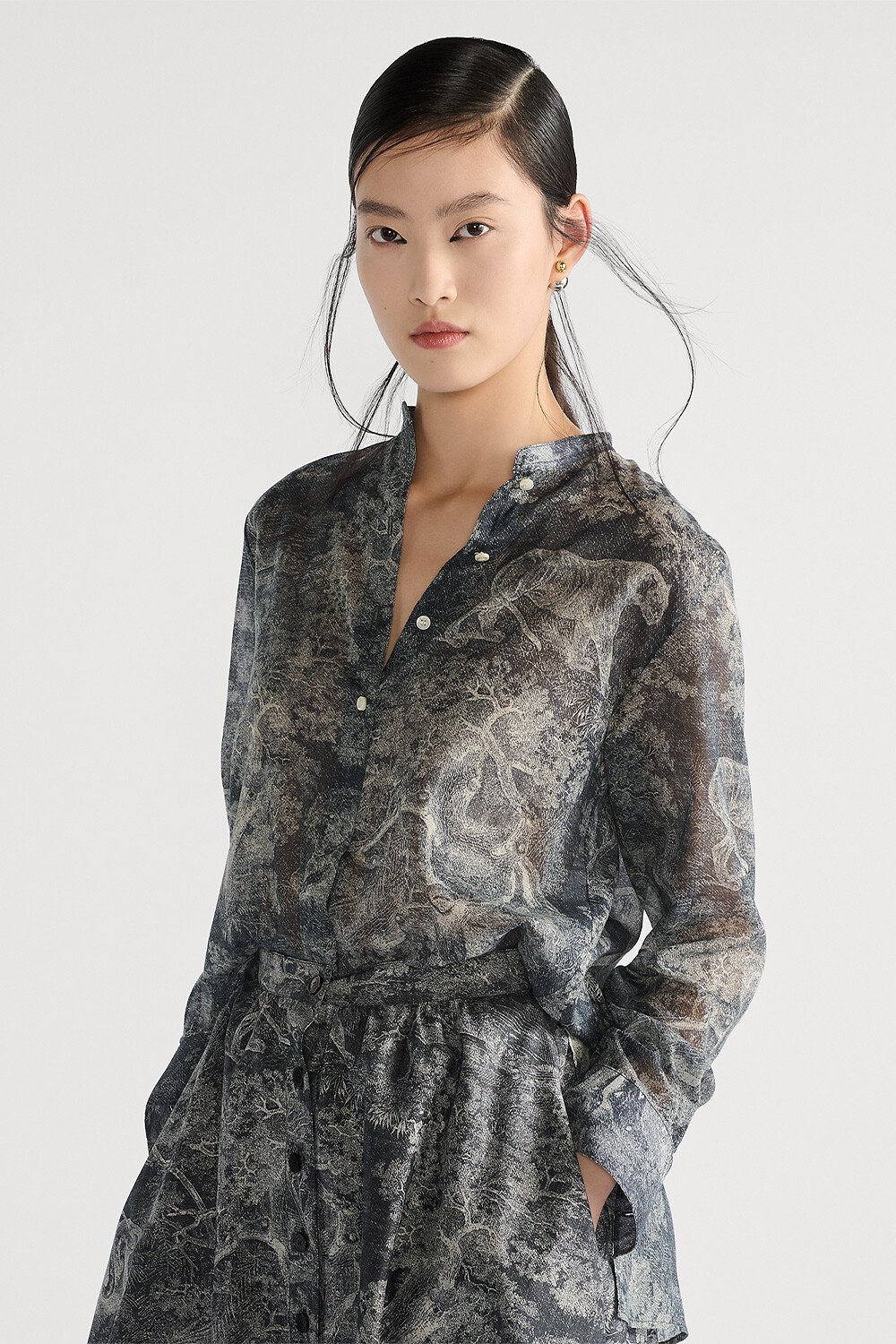 Dioriviera Long Blouse Deep Blue and White Cotton Muslin with Toile de Jouy Sauvage Motif 