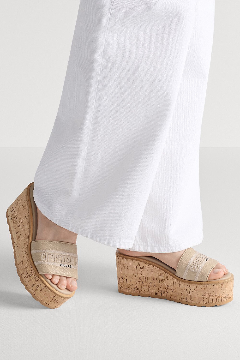 Dway Platform Slide Powder Beige Grained Calfskin 