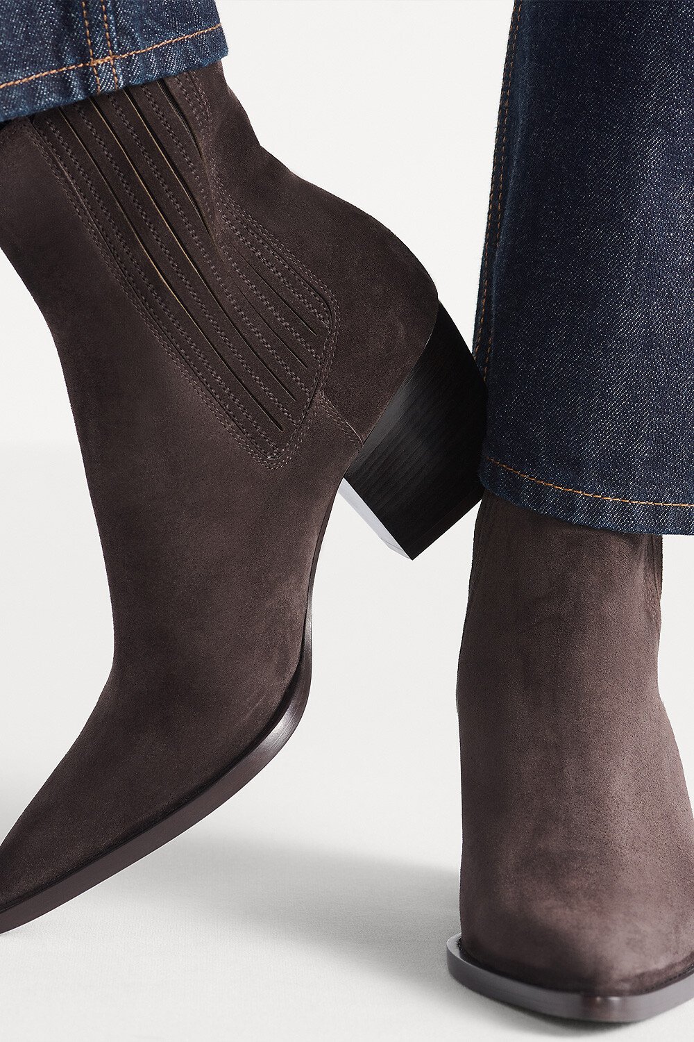 Botín de tacón Dior Wild Ante de piel de becerro en marrón chocolate