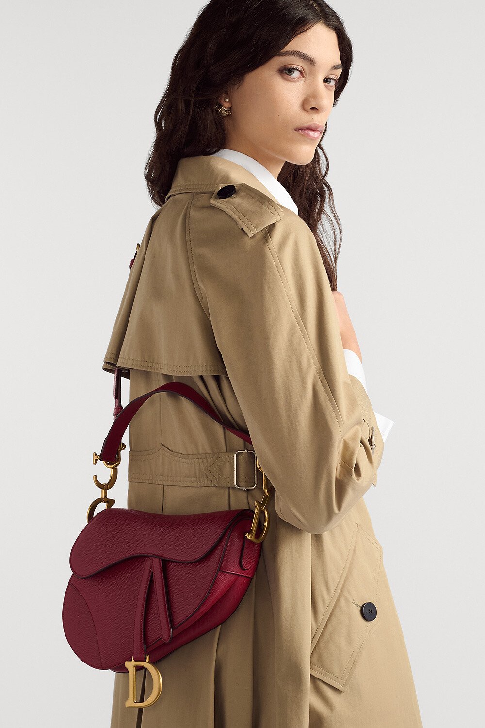 Borsa a tracolla Saddle Pelle di vitello granulata rosso ciliegia 