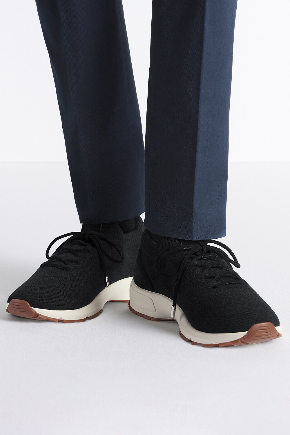 B80 Lounge 運動鞋 黑色 Cannage 籐格紋喀什米爾羊絨、羊毛和絲綢針織搭配黑色麂皮 