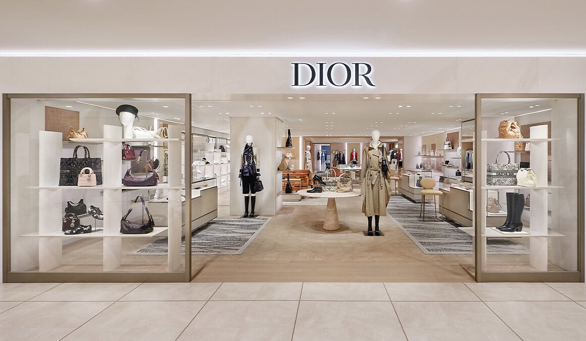 Dior ダークブルー ベレー帽 DIOR | DIOR イベント＆最新情報