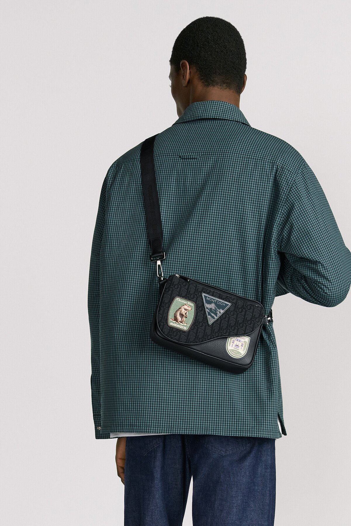 Saddle Triple Pouch Black Dior Oblique Jacquard, Black Grained Calfskin and Multicolor Dior Mountain Patches 