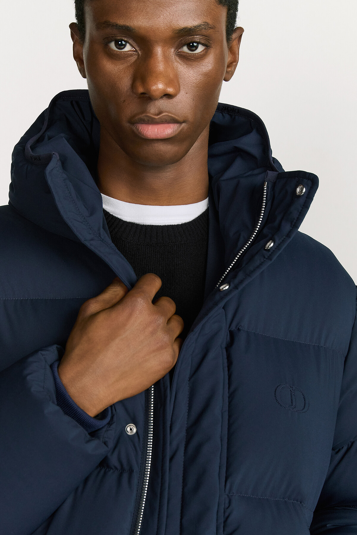 连帽绗缝羽绒夹克 蓝色科技面料 CD Icon 刺绣 