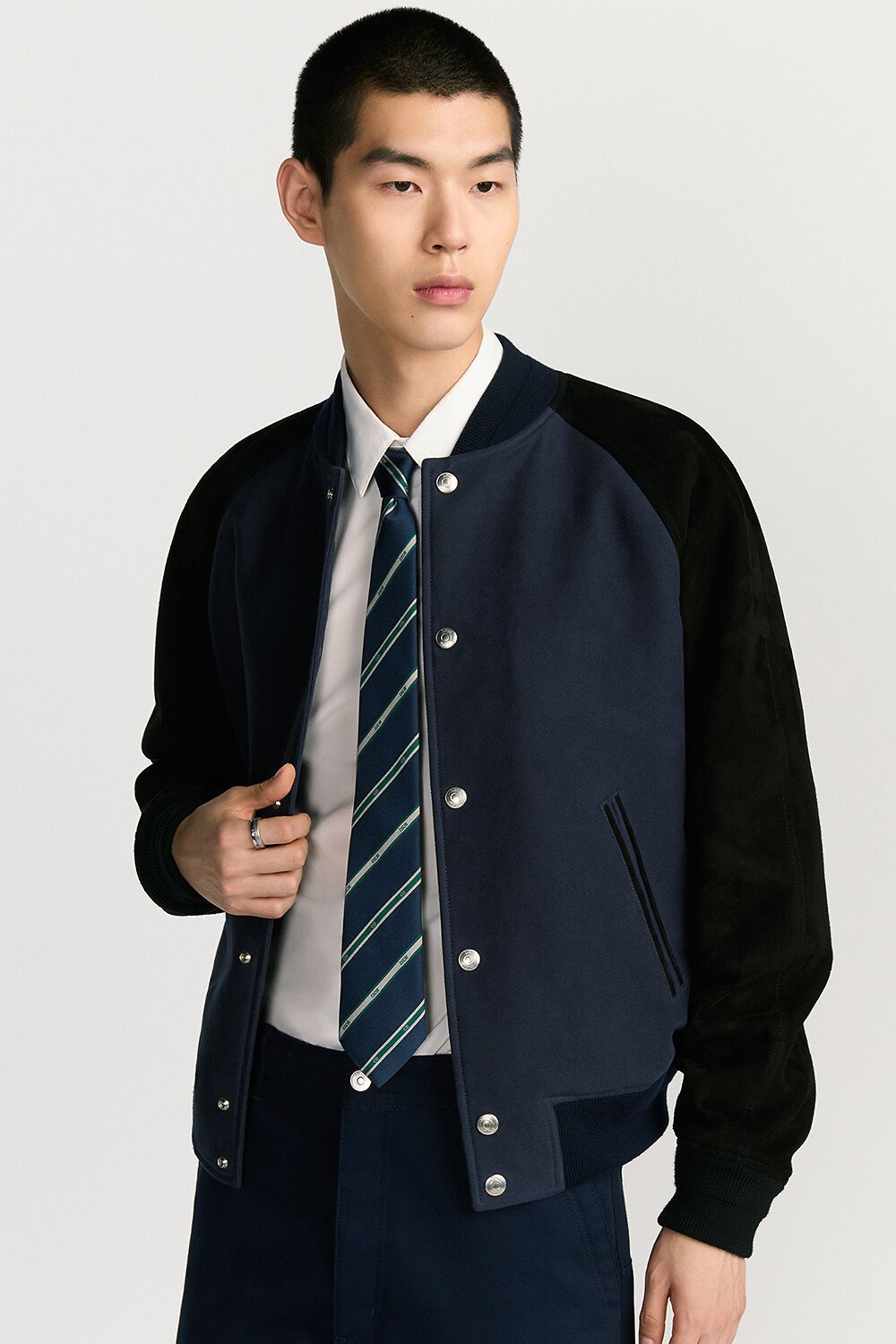 Dior Club 领带 海军蓝色、绿色和灰色桑蚕丝面料条纹图案 