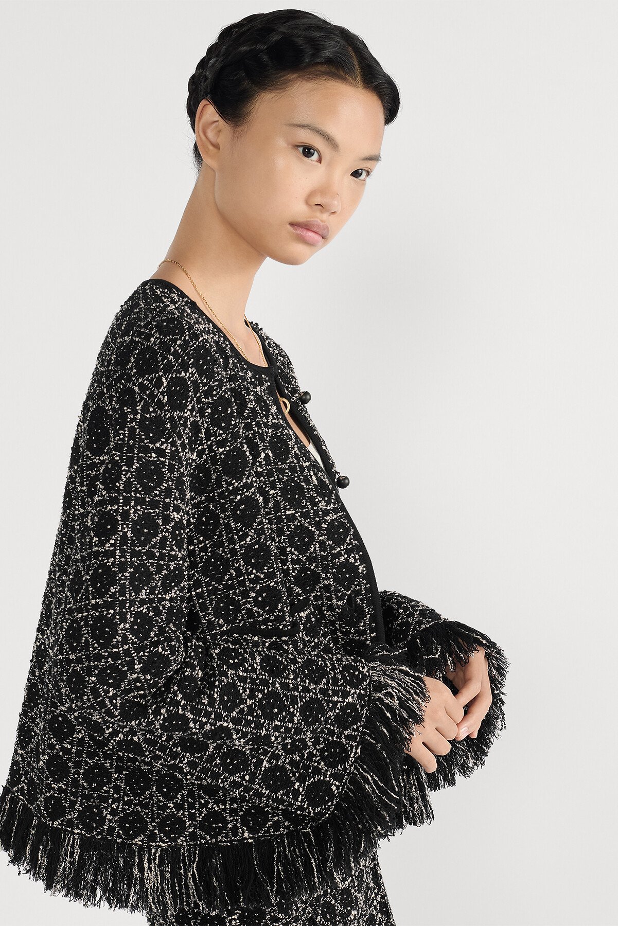 常规版型外套 黑色和白色棉质混纺粗花呢针织面料超大藤格纹 