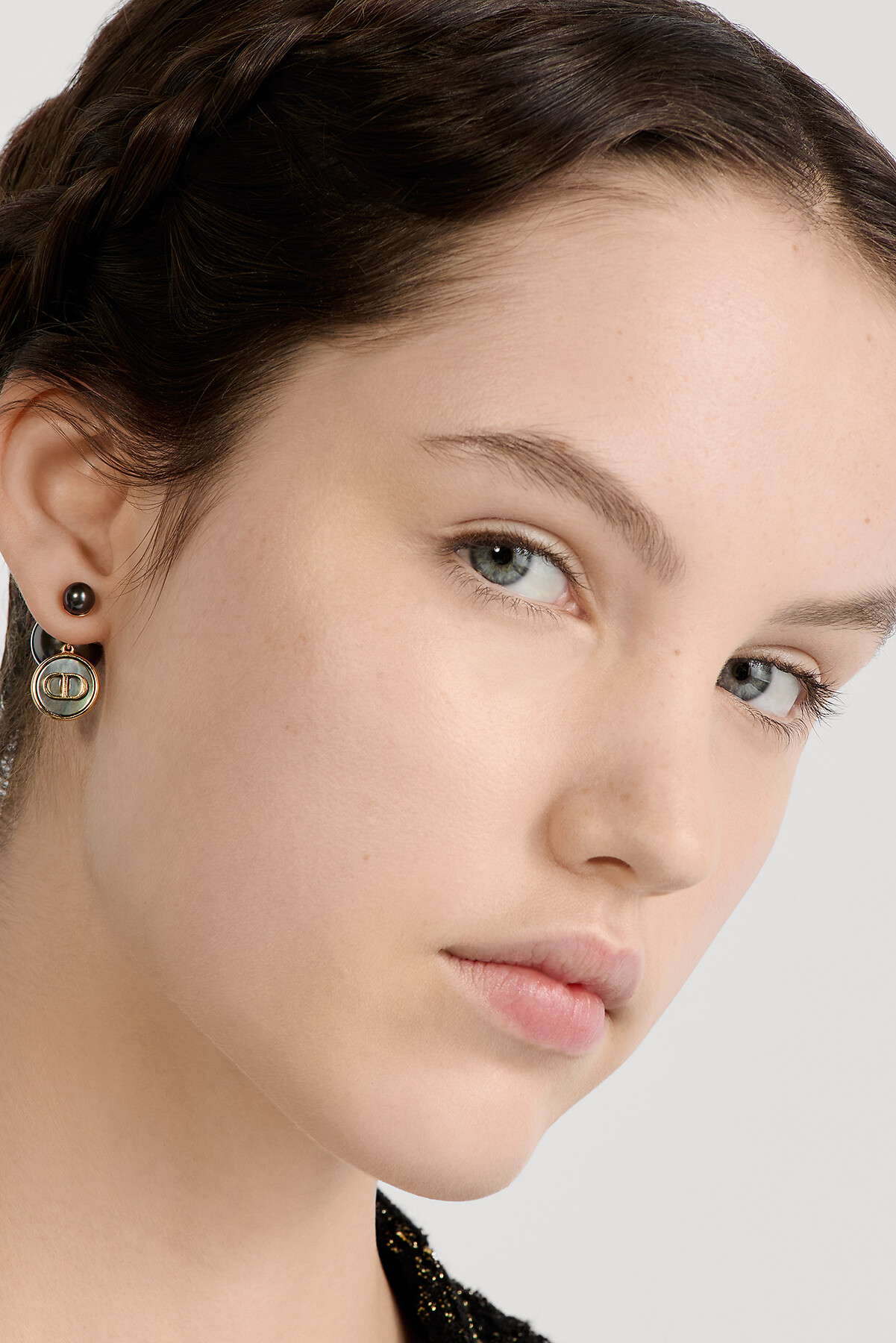 Dior Tribales Earrings Gold-Finish Metal, Deep Gray Resin Pearls and Tahiti Mother-of-Pearl