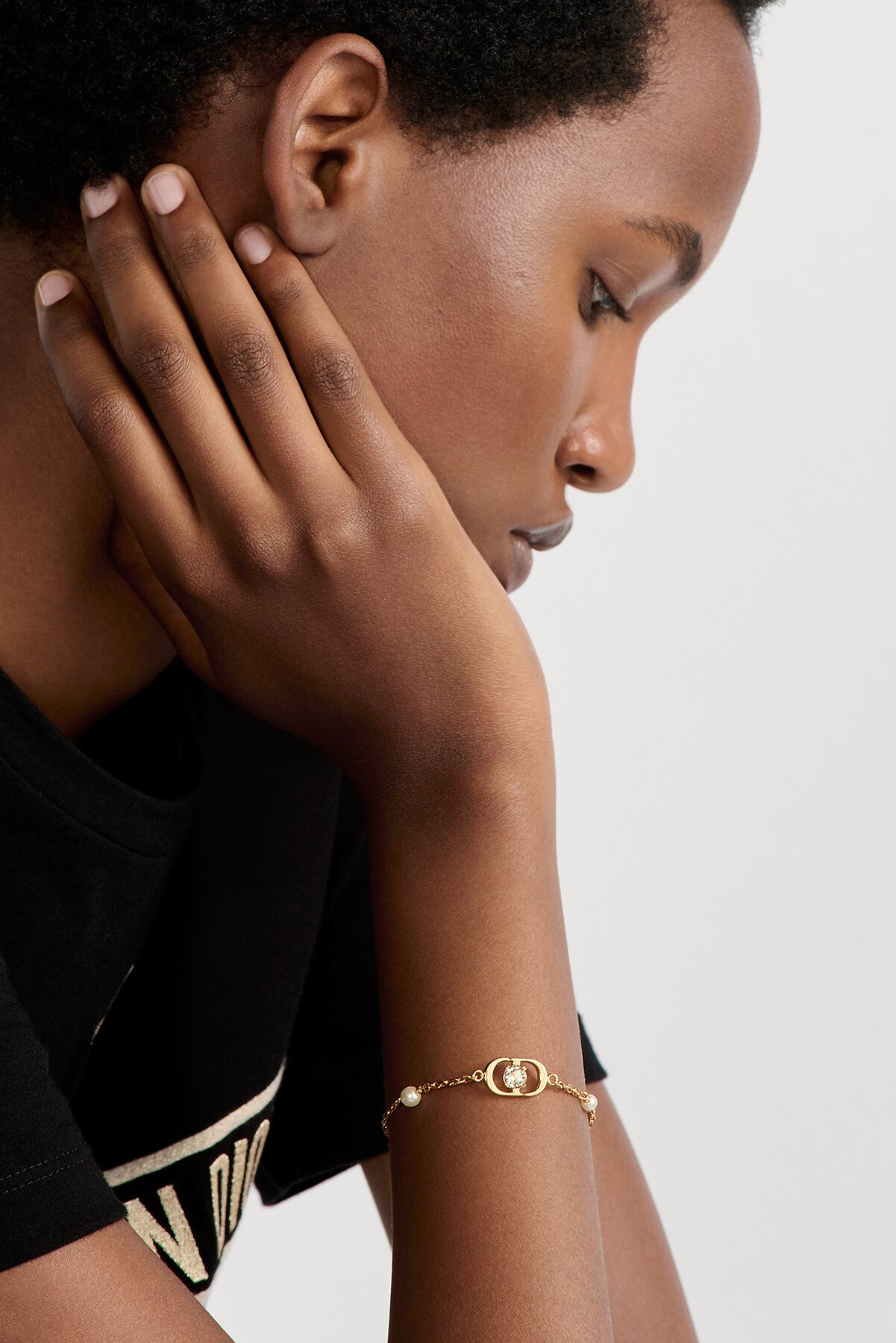 Petit CD Jolie Bracelet Gold-Finish Metal, White Resin Pearls and Silver-Tone Crystal 