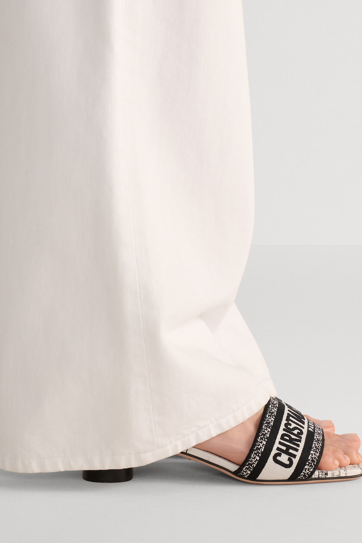 Dway Heeled Slide Embroidered Cotton and White and Black Newspaper Motif