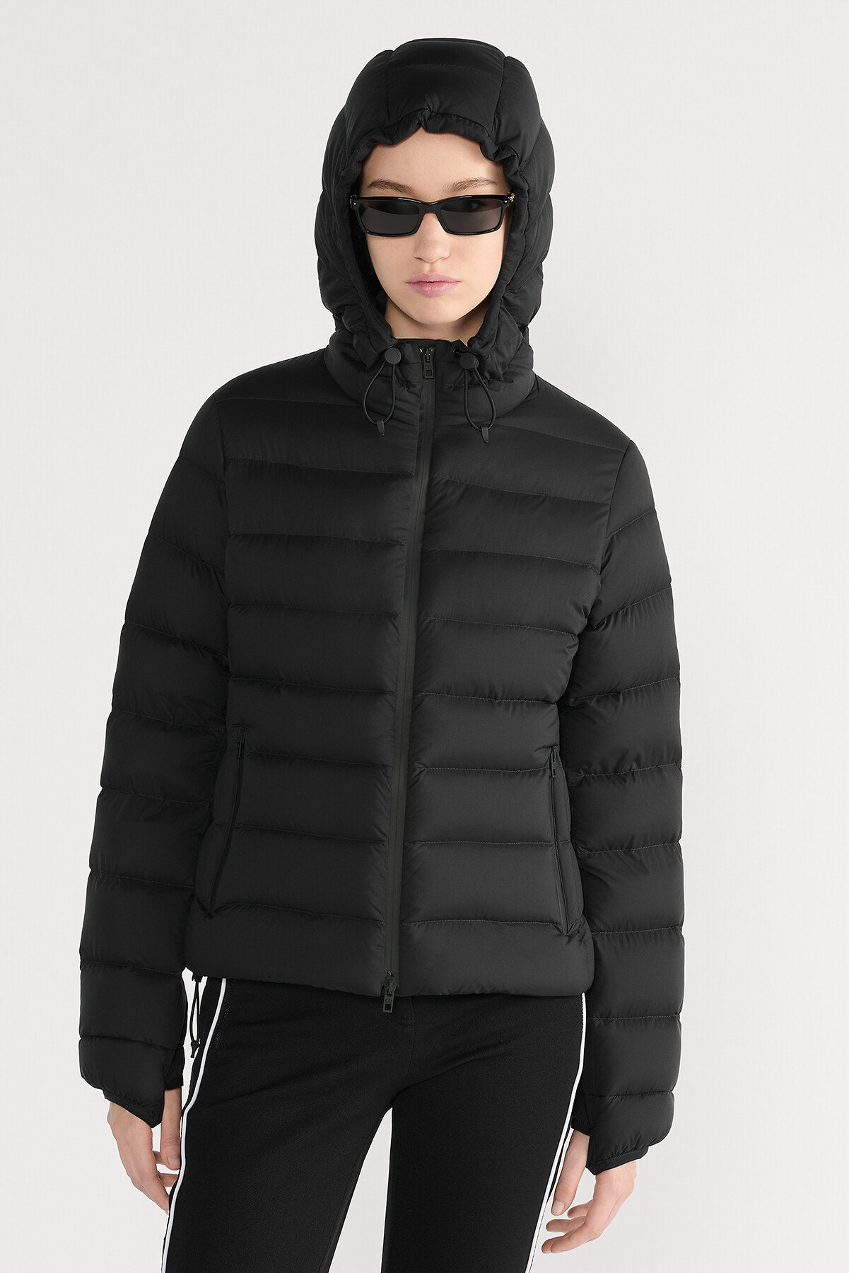 Doudoune à capuche DiorAlps Taffetas technique matelassé noir 