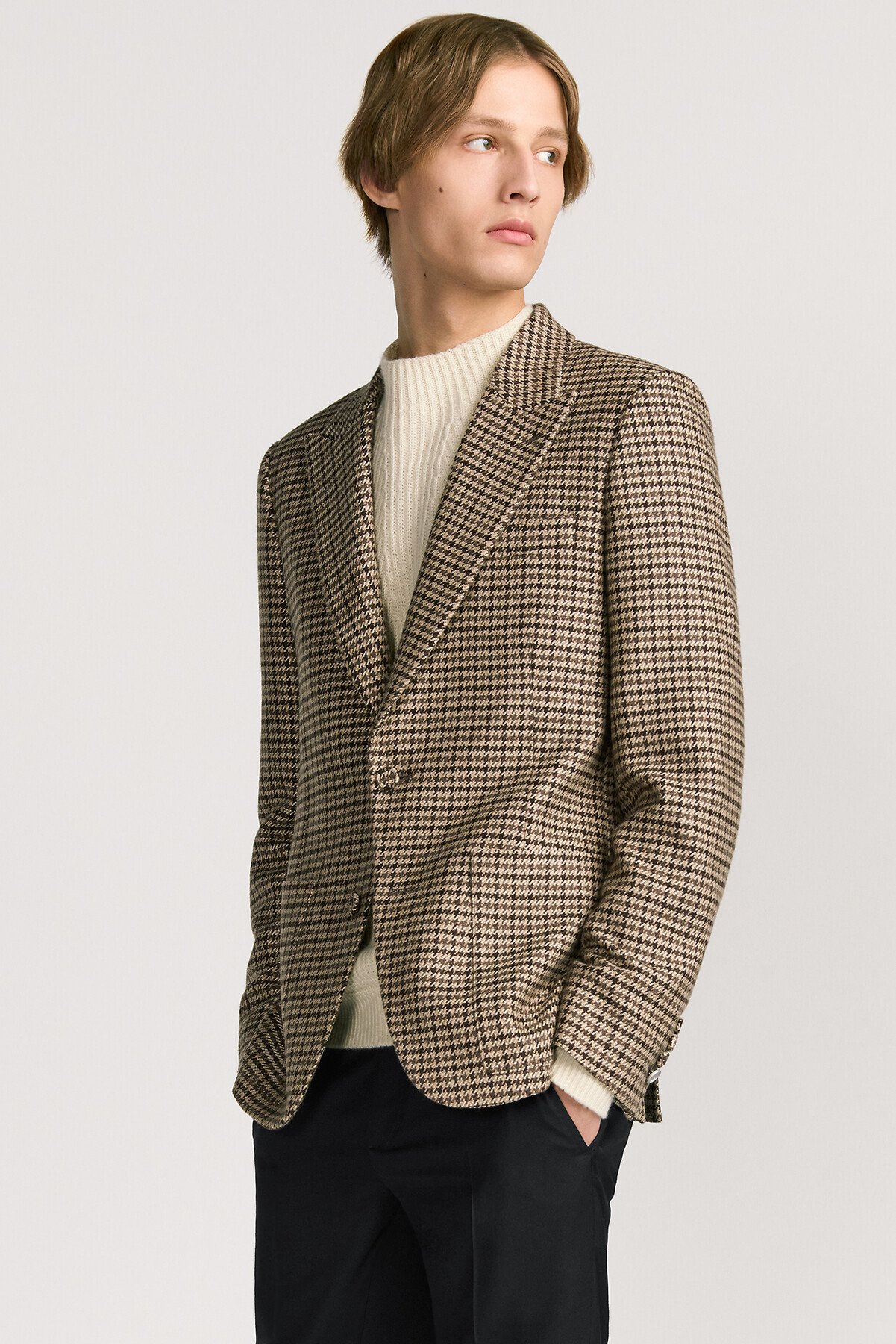 แจ็กเก็ต Dior Icons ผ้าไหมและผ้าแคชเมียร์ลายฮาวน์สทูธสีน้ำตาล 