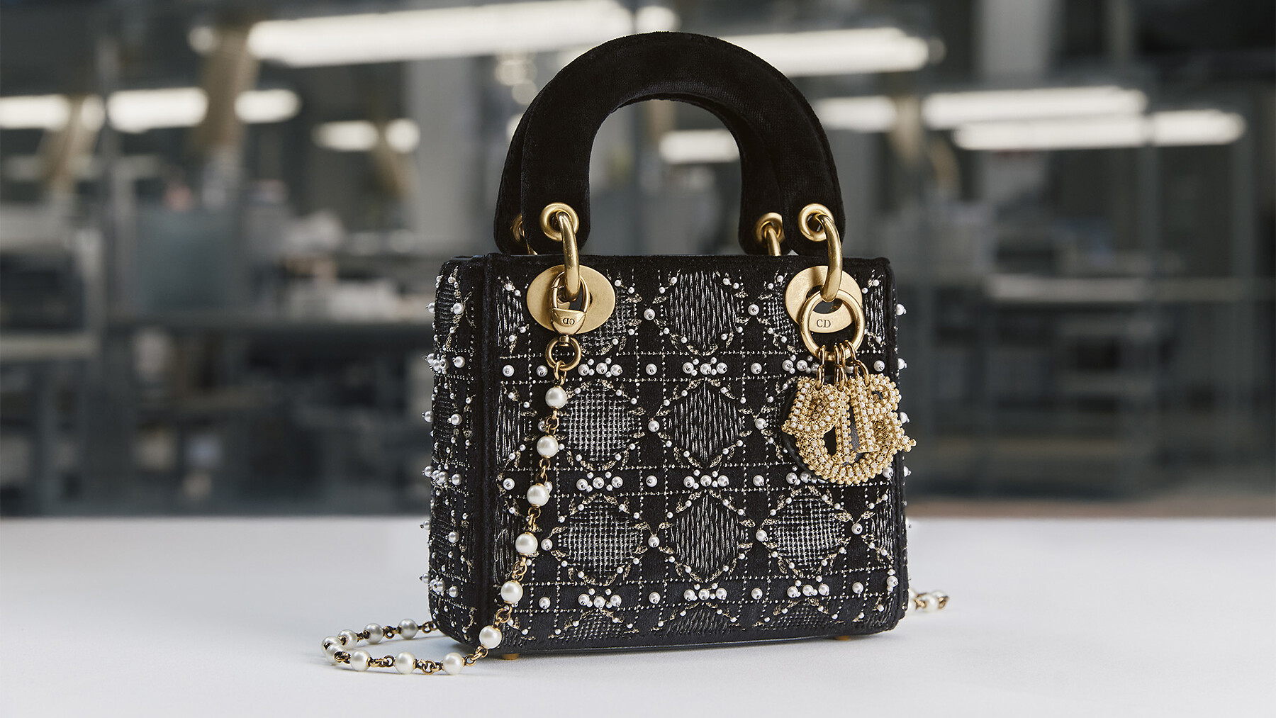 DIOR | folder-news-and-events - news-savoir-faire - Fashion