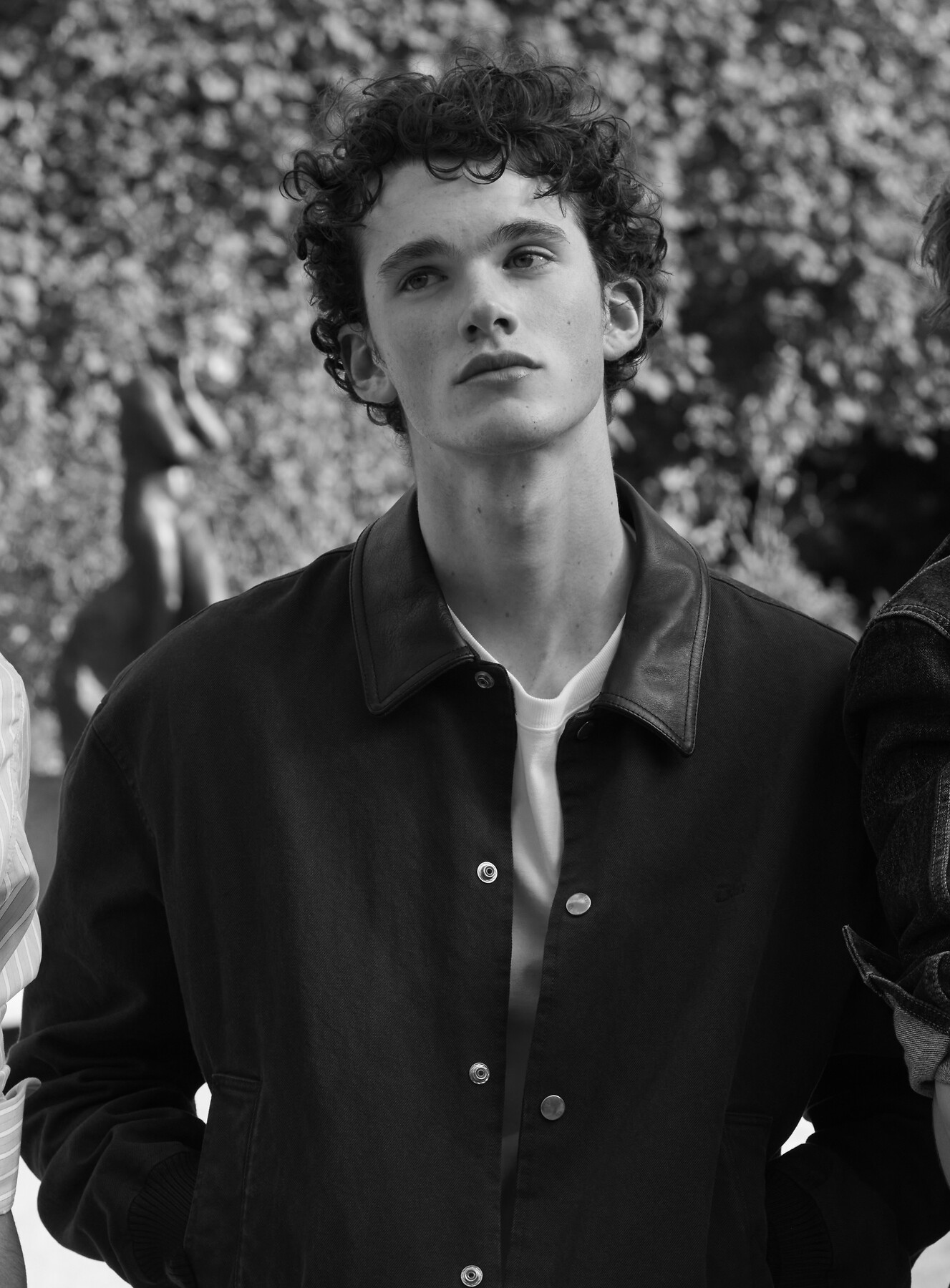 J*t様 美シルエット　破格！ 正規Christian DIOR ヘリンボンジャ ドン ペリニヨン、村上隆との新たなクリエイションの幕明けを祝う