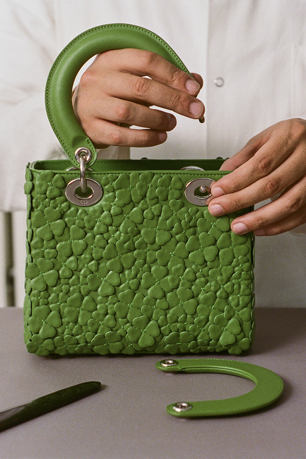 DIOR | レディディオール|ウィメンズレザーグッツ｜ディオール公式