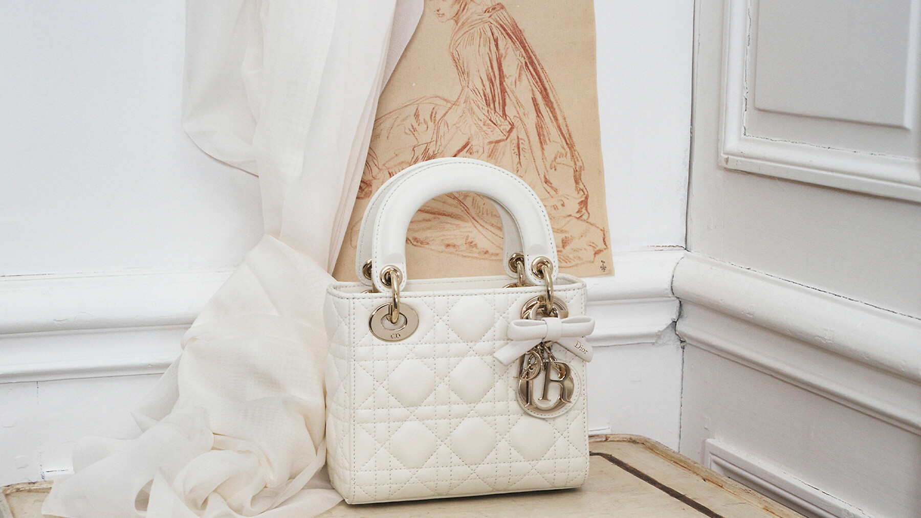 DIOR | ハンドバッグ|ウィメンズバッグ｜ディオール公式オンライン