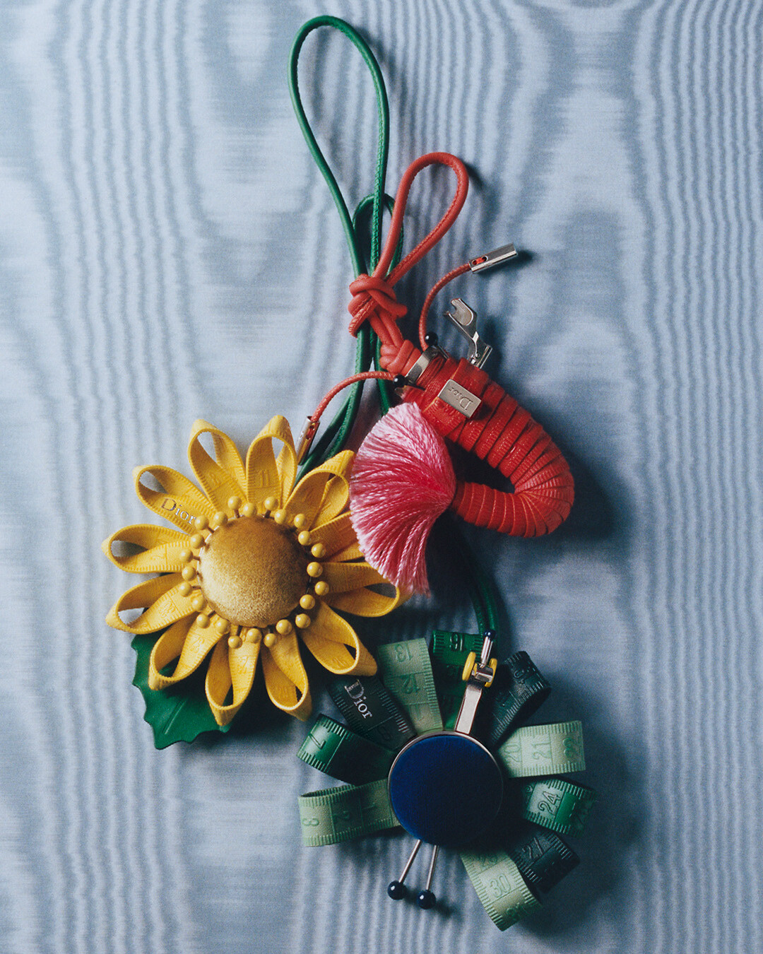 Dior Médaillon Daylily Card Holder Mimosa and Craie Grained