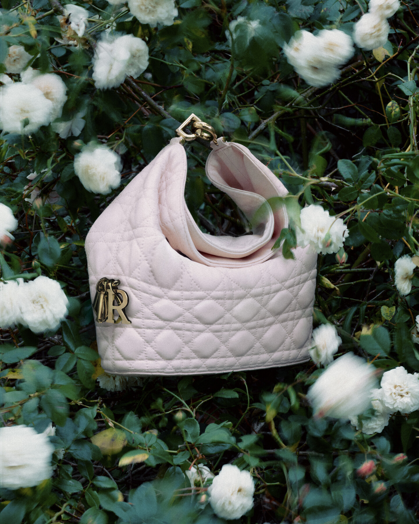 【極美品】DIOR ディオール ベール付 キャスケット ラムスキン レザー 58 My Dior Hibiscus ウォレット カナージュ ラムスキン | DIOR JP