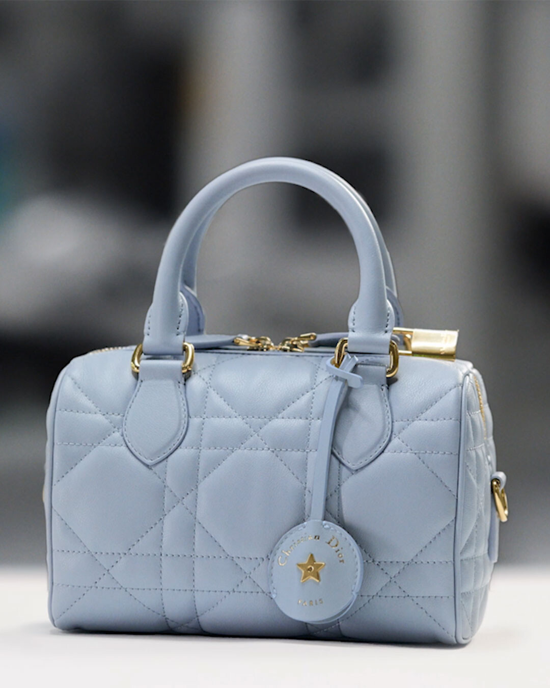 新款Dior Groove 手袋- 皮具系列- 女士精品| DIOR